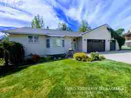 featured image of 1504 E Spring Ln