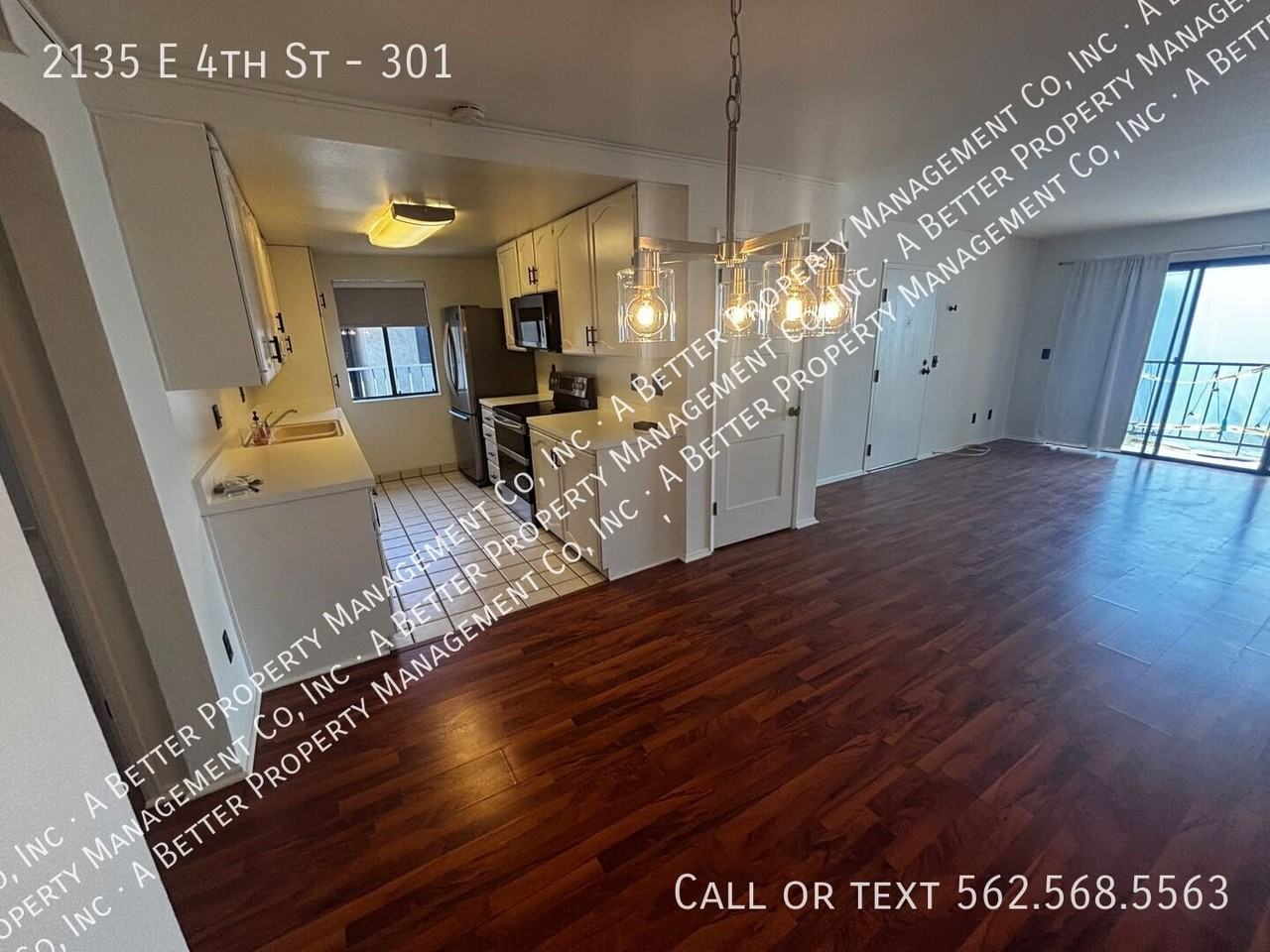 2135 E 4th St #301