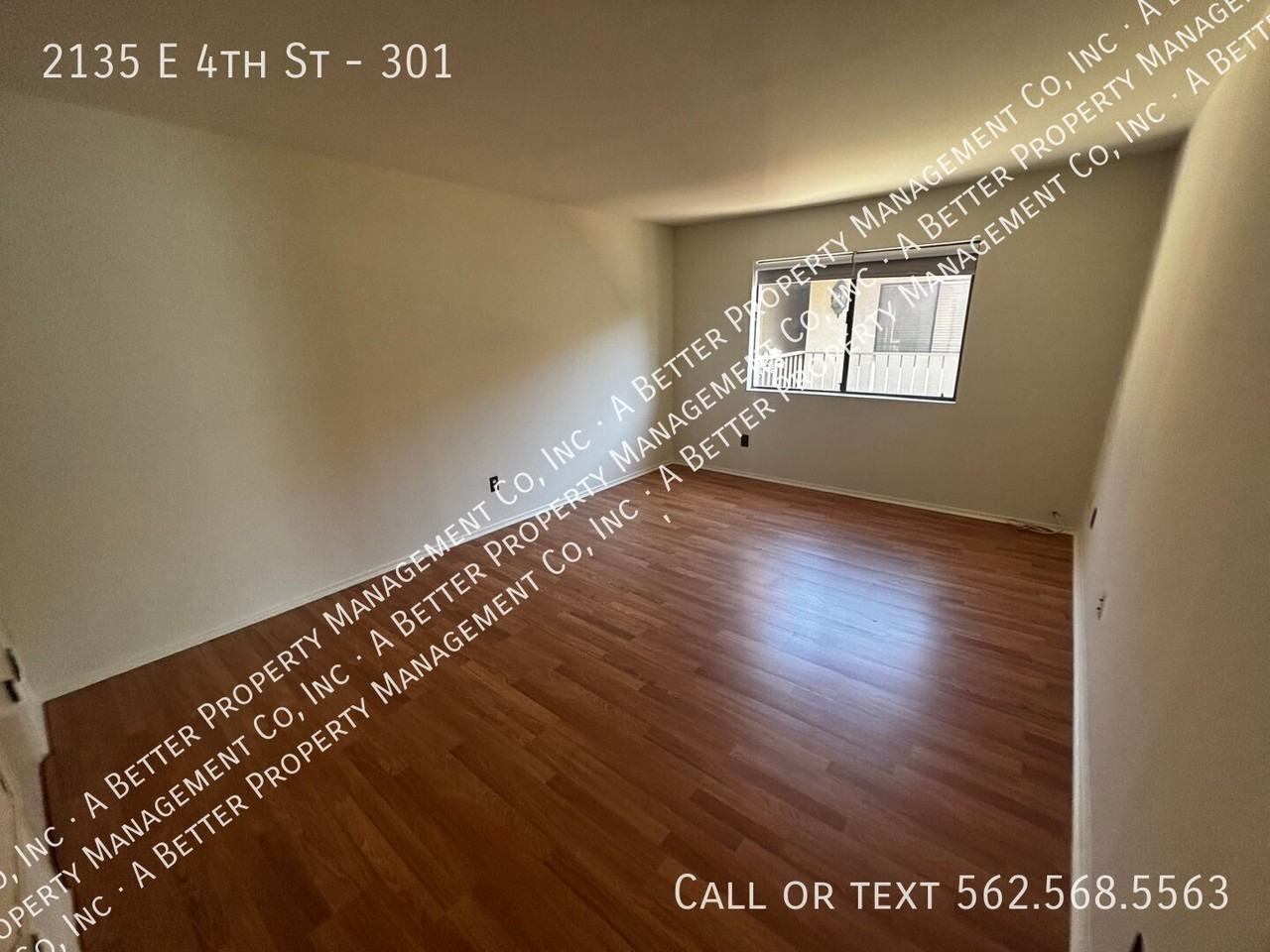 2135 E 4th St #301 - Photo 2 of 17