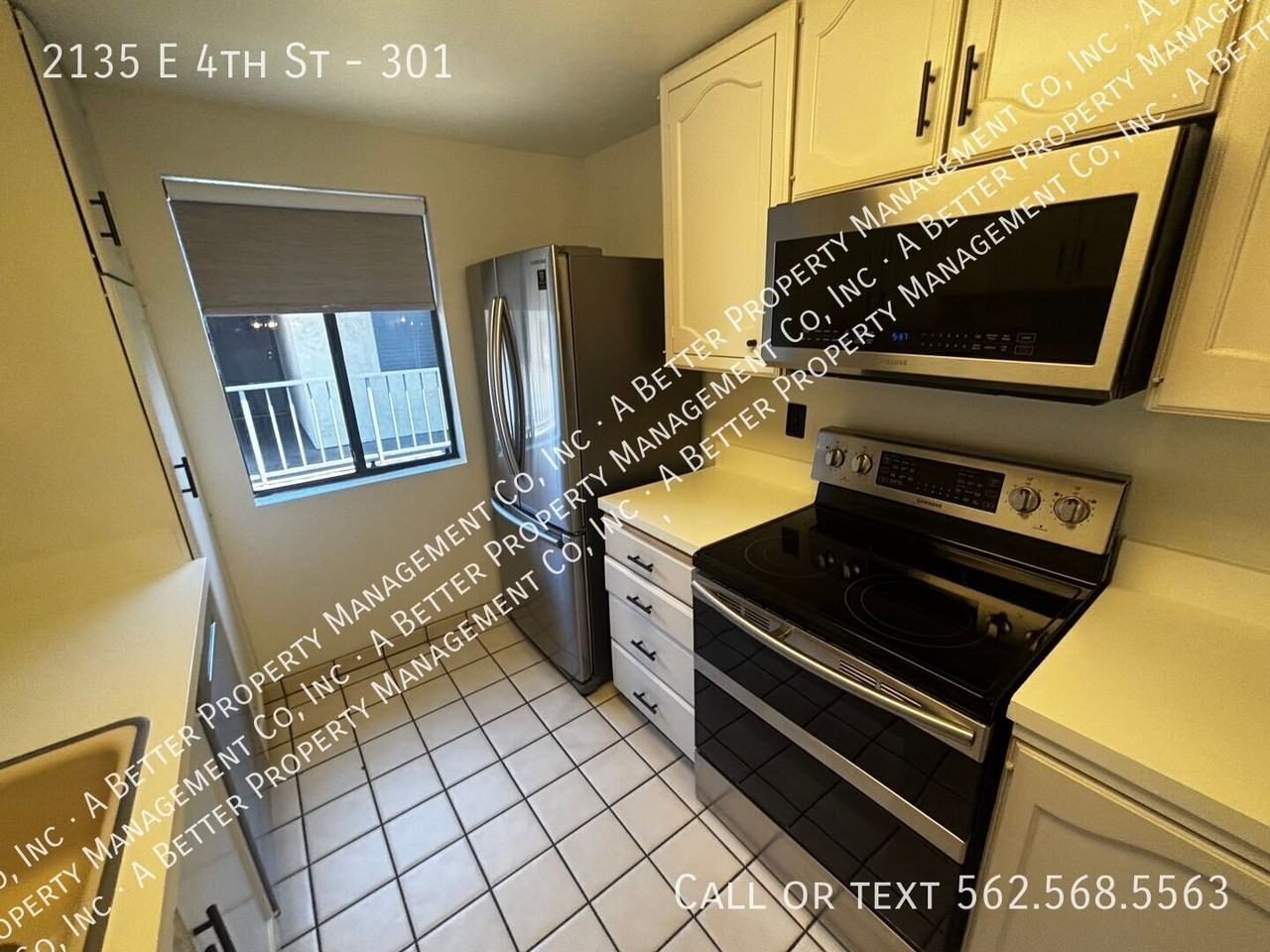 2135 E 4th St #301 - Photo 4 of 17