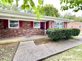 featured image of 1930 Cambridge Dr