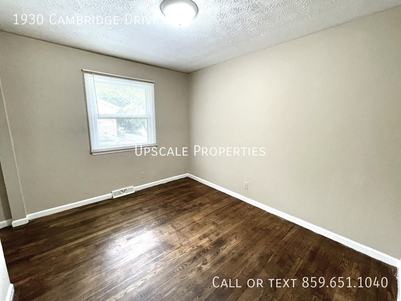 1930 Cambridge Dr - Photo 5 of 9