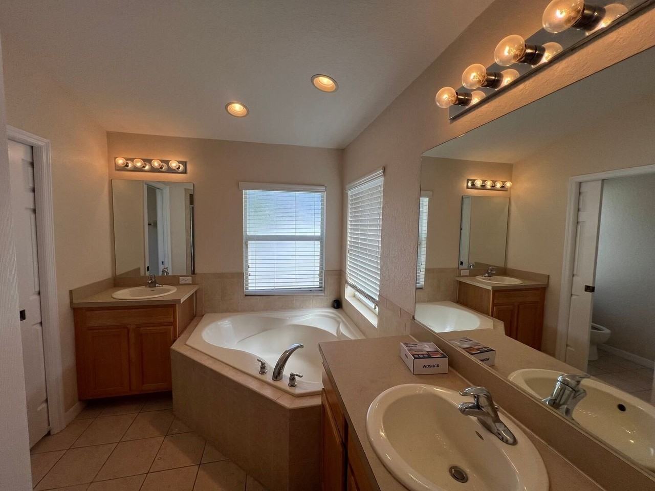 1960 White Hawk Way - Photo 7 of 12