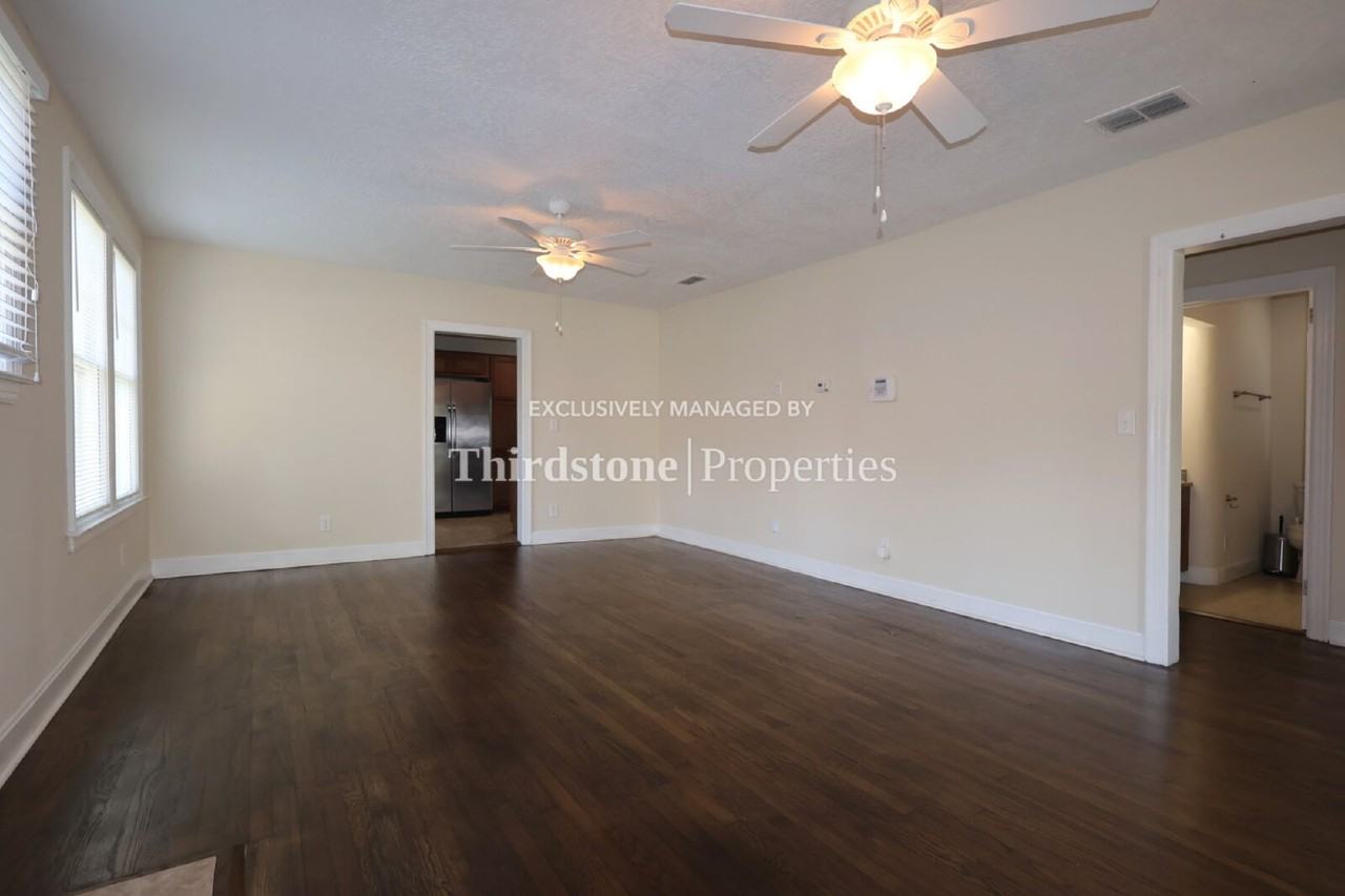 3944 Herschel St - Photo 4 of 23