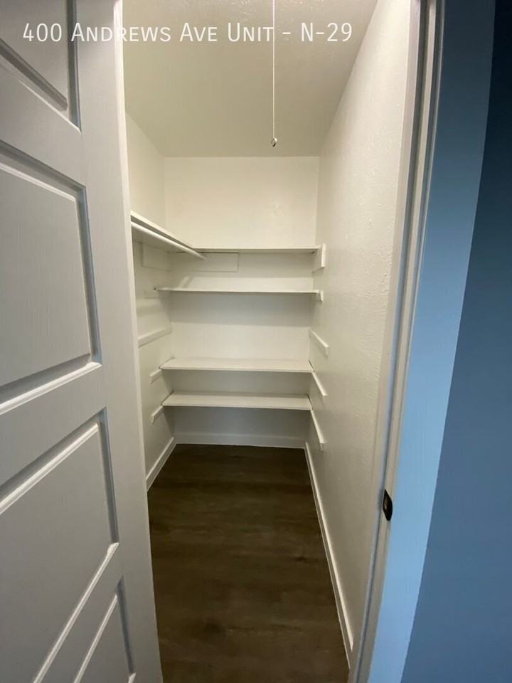 400 Andrews Ave #N29 - Photo 6 of 50