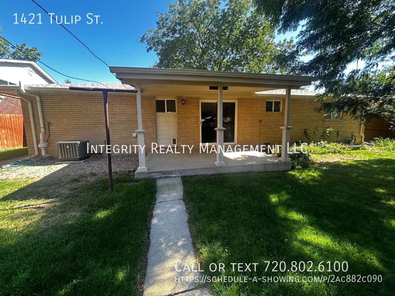 1421 Tulip St - Photo 2 of 15