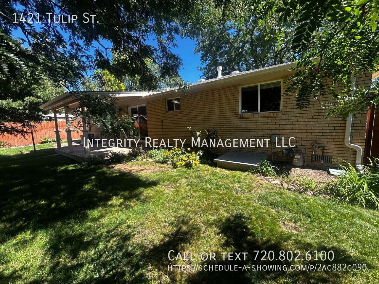 1421 Tulip St - Photo 3 of 15