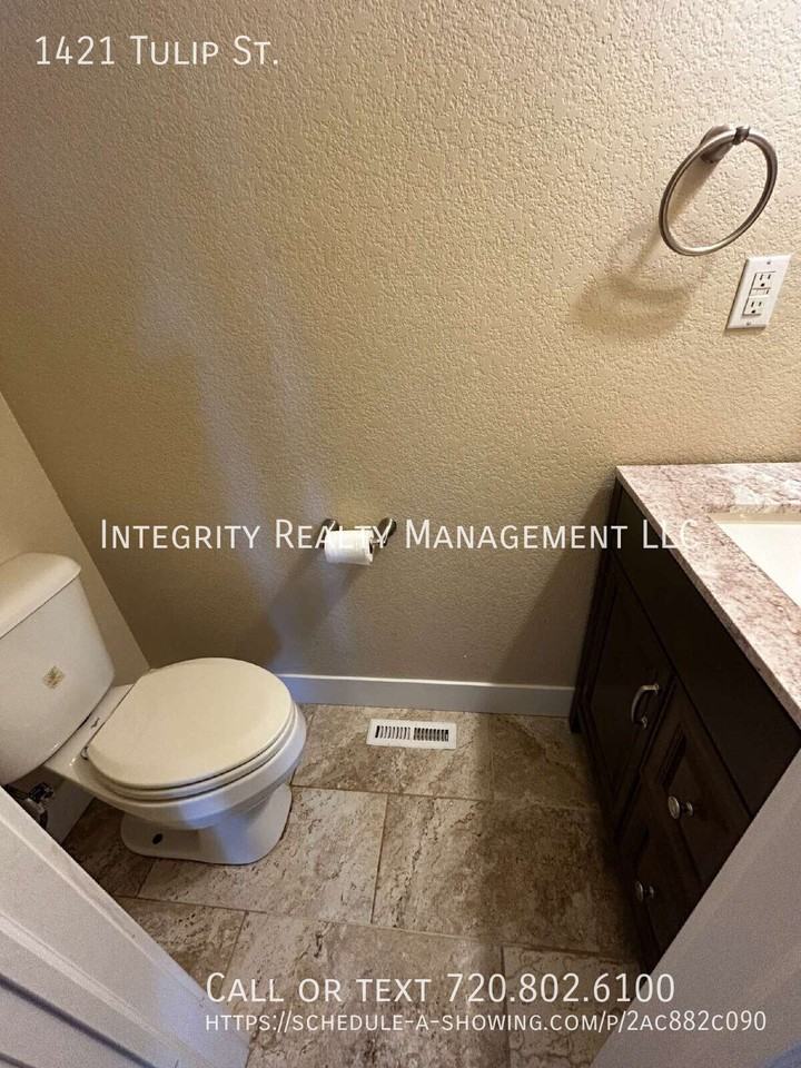 1421 Tulip St - Photo 7 of 15
