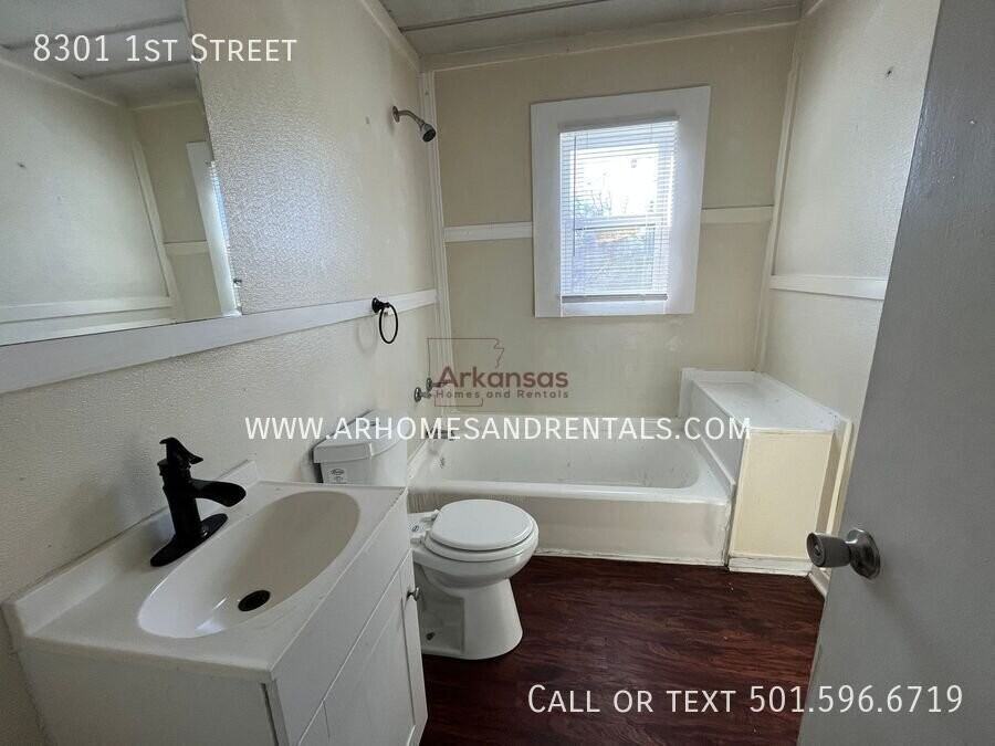 8301 1st St - Photo 7 of 10