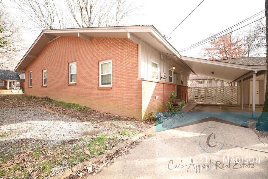 1231 S Madison St - Photo 2 of 11