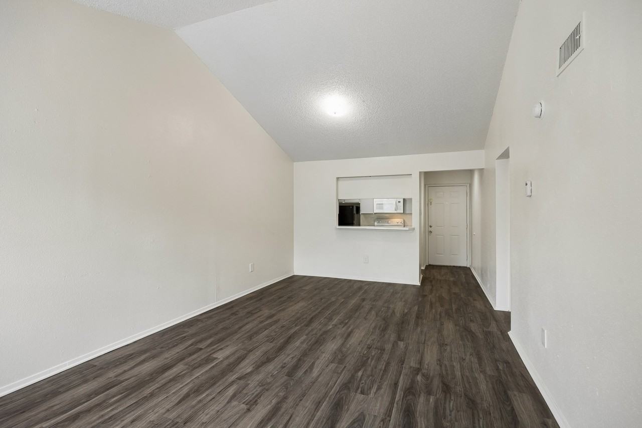 Tealwood Apartment Homes - Photo 5 of 21