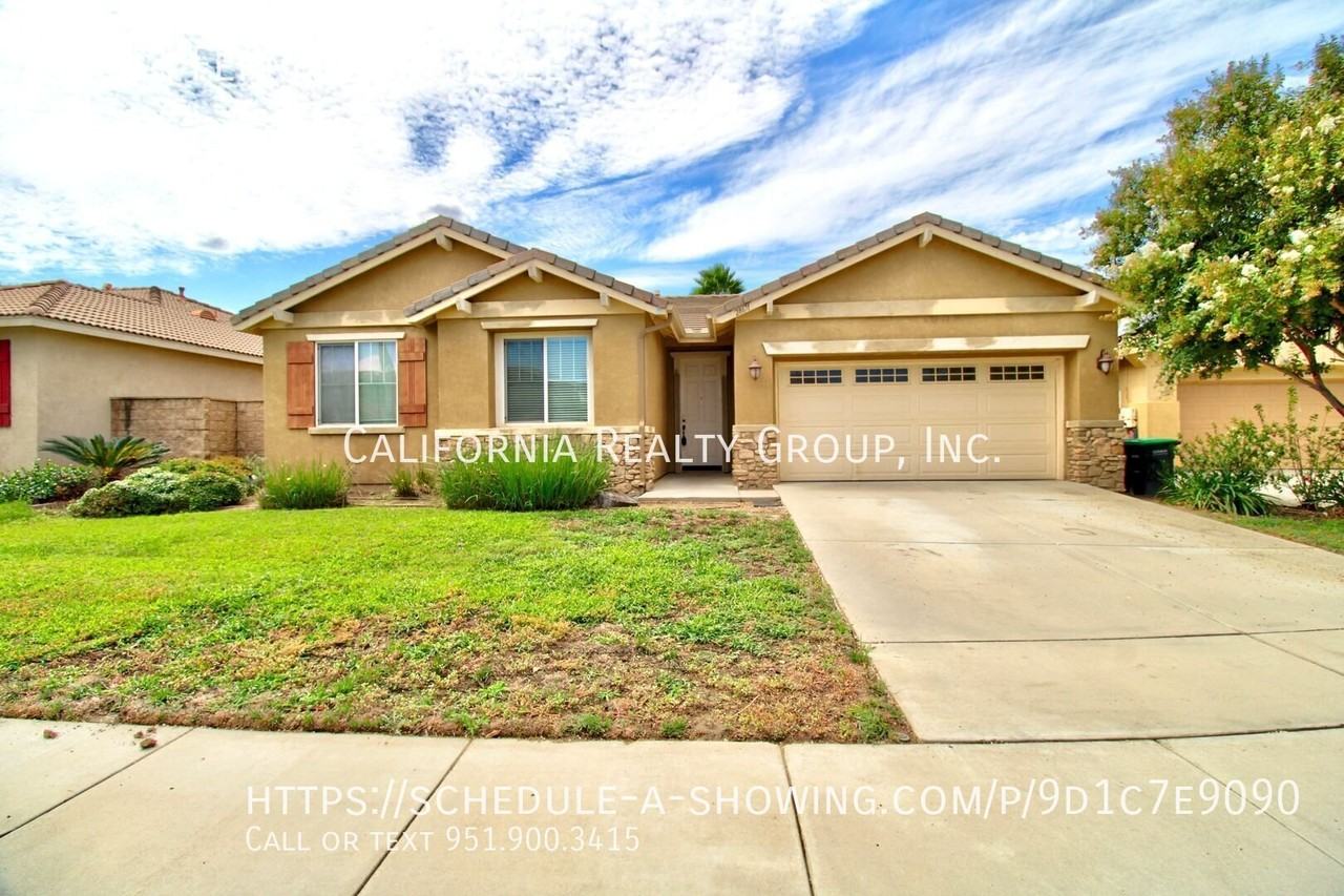28671 Fern Glen Cir - Photo 2 of 34