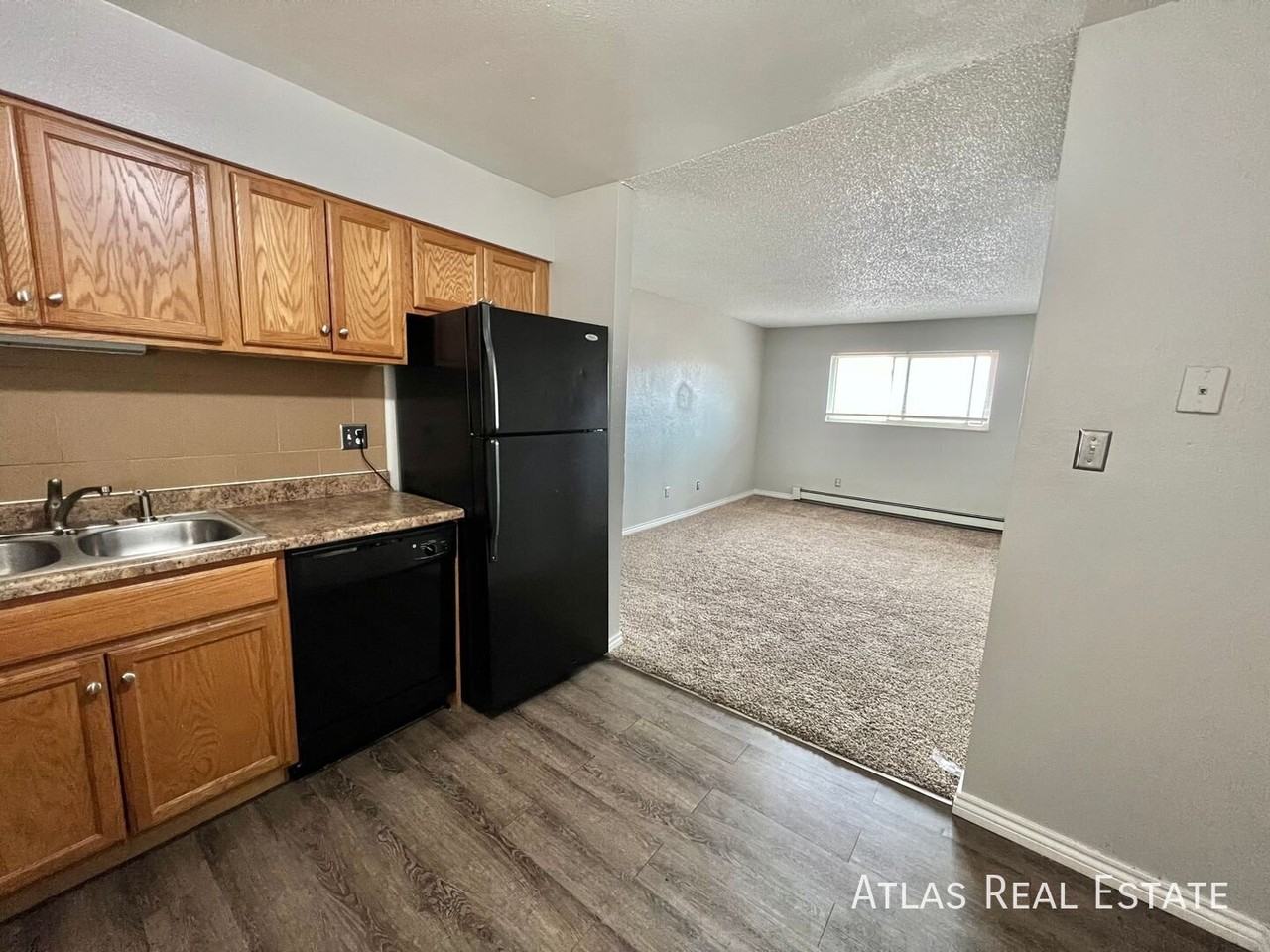 2913 Straus Ln #1 - Photo 2 of 11