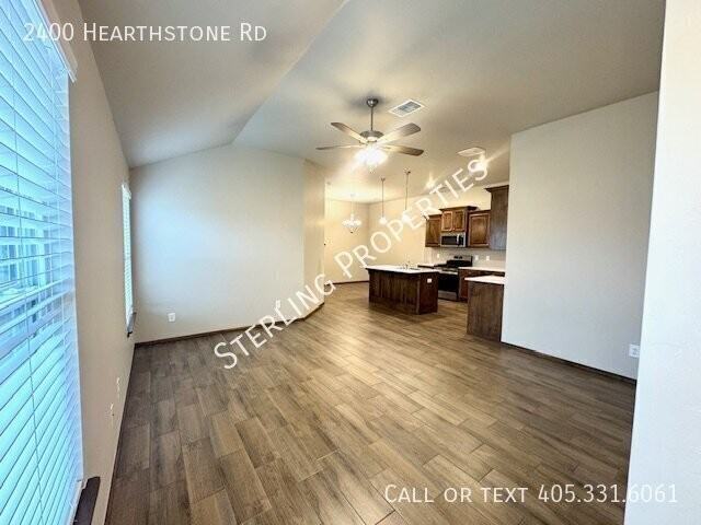 2400 Hearthstone Rd - Photo 2 of 30