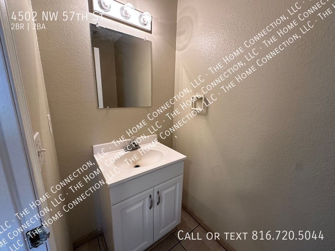 4502 Nw 57th St - Photo 5 of 15