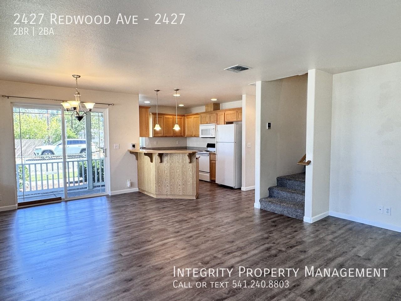 2427 Redwood Ave #2427 - Photo 6 of 29