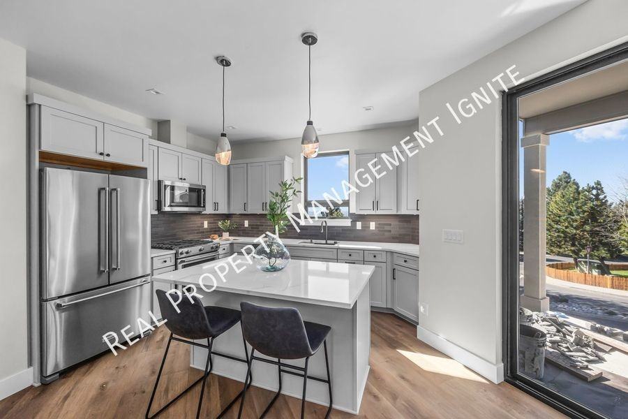 2488 Nw Awbrey Rd #2 - Photo 6 of 18