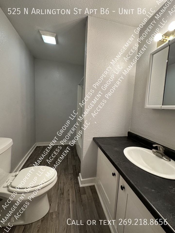 525 N Arlington St Apt B6 #B6 - Photo 5 of 8