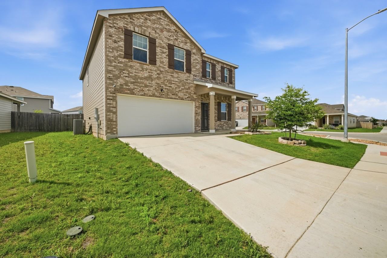 Falcon Meadow Dr #1 - Photo 5 of 25