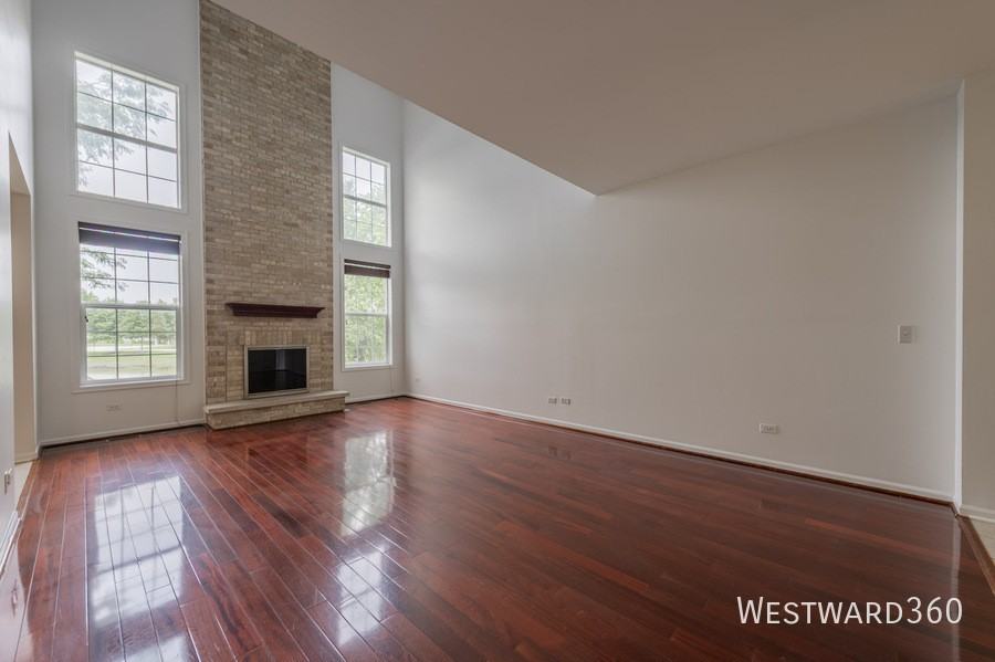1226 Bradley Cir - Photo 7 of 39