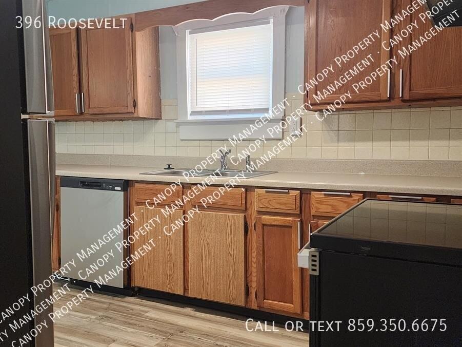 396 Roosevelt Blvd - Photo 7 of 24