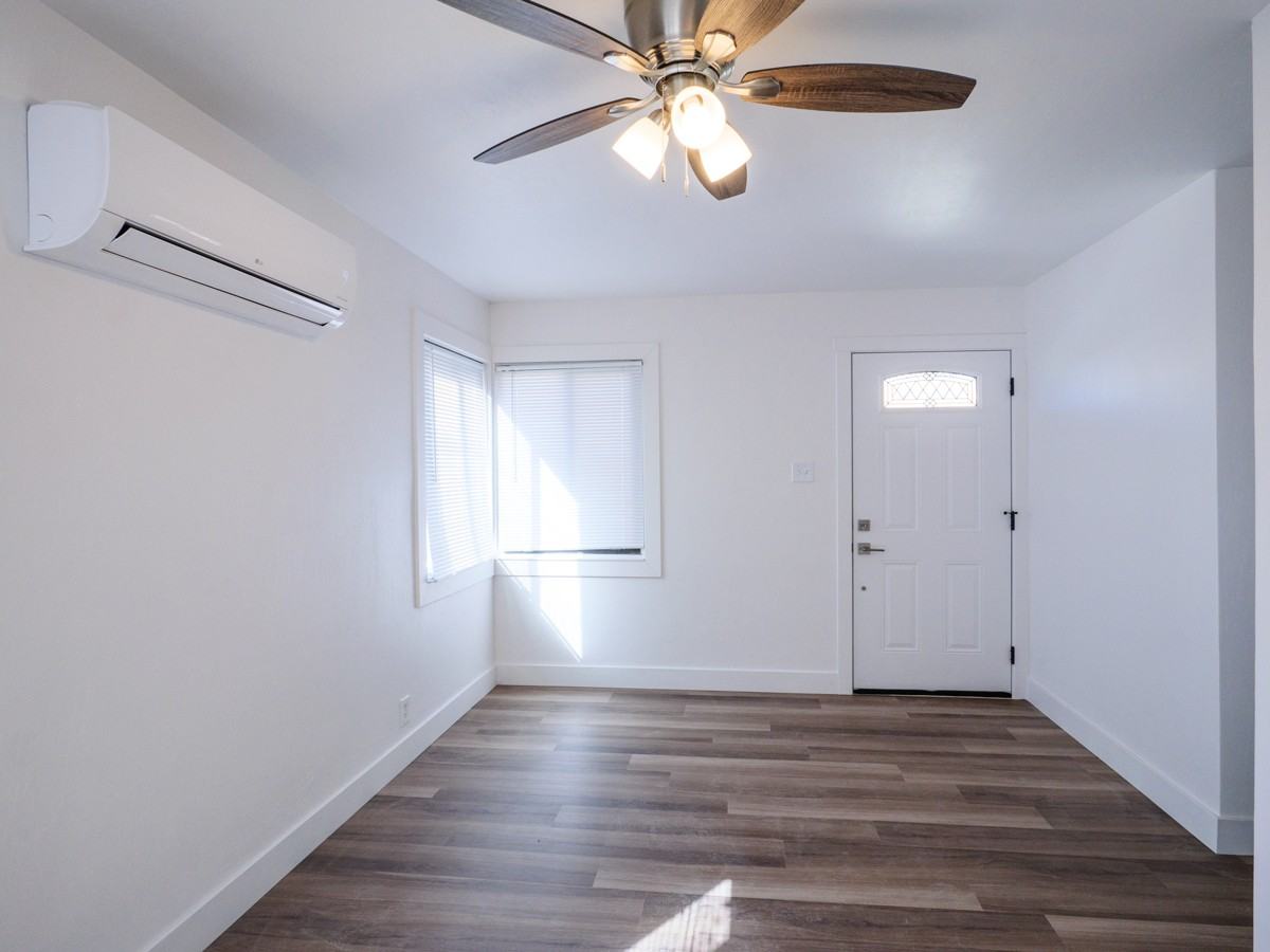 409 S 1st St #417 - Photo 4 of 12