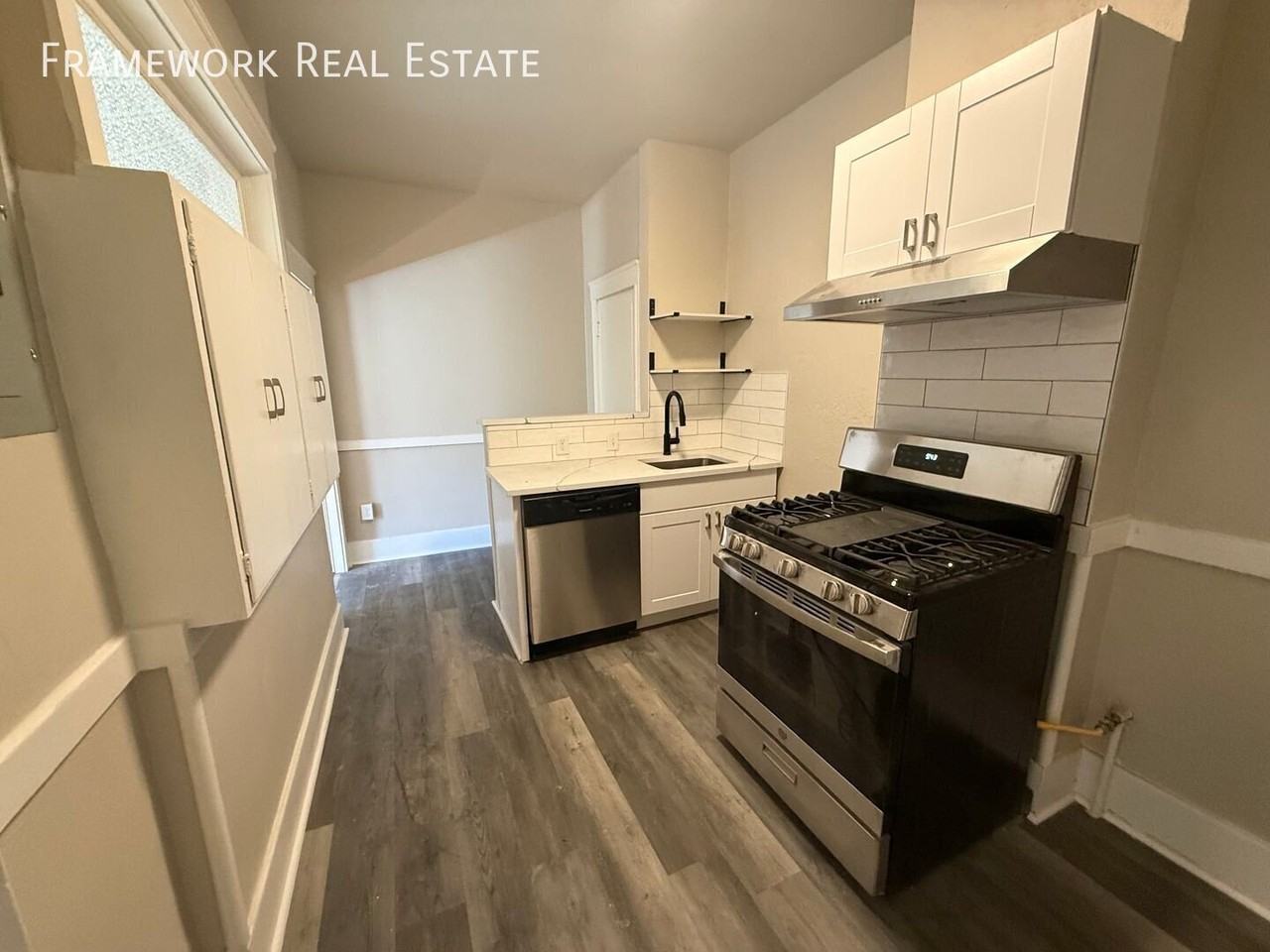 1379 Detroit St #7 - Photo 6 of 7