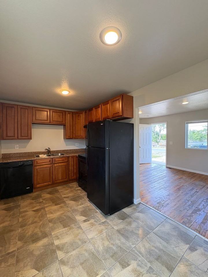 3230 W 55th Pl #02 - Photo 2 of 17