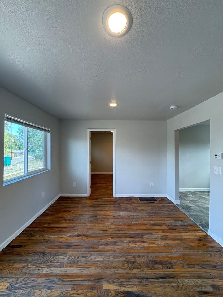3230 W 55th Pl #02 - Photo 5 of 17