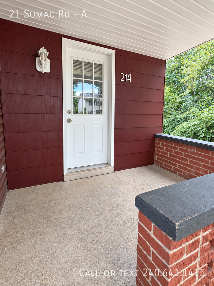21 Sumac Rd #A