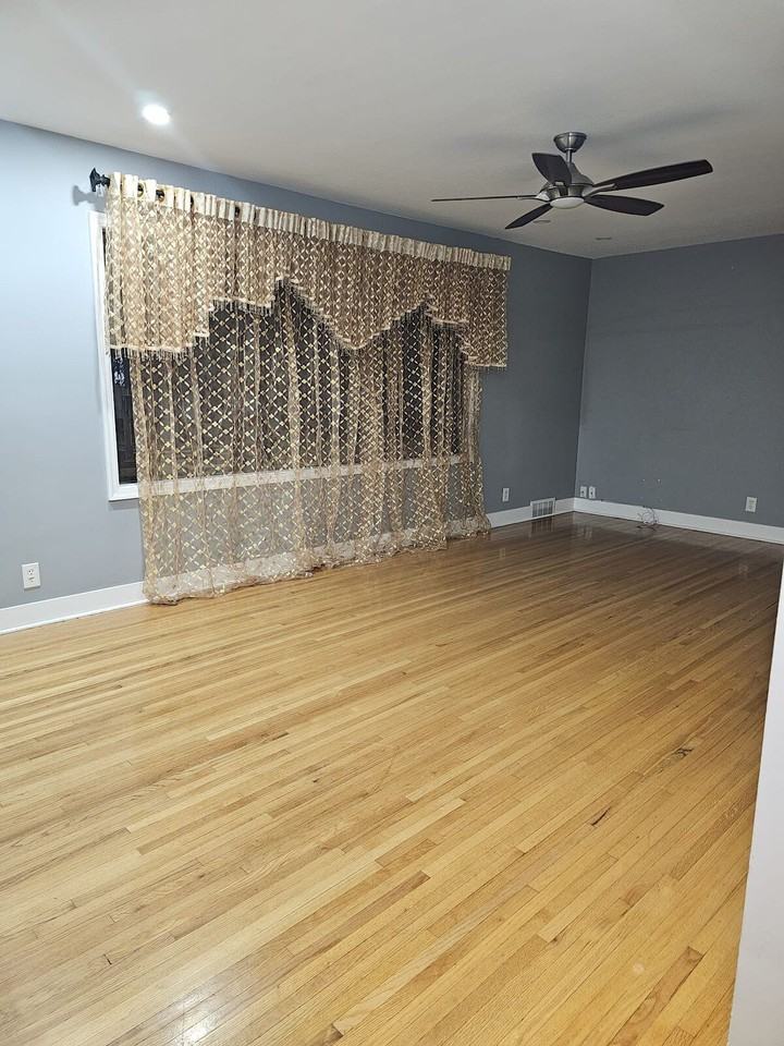 1903 24 Ave Nw - Photo 7 of 15
