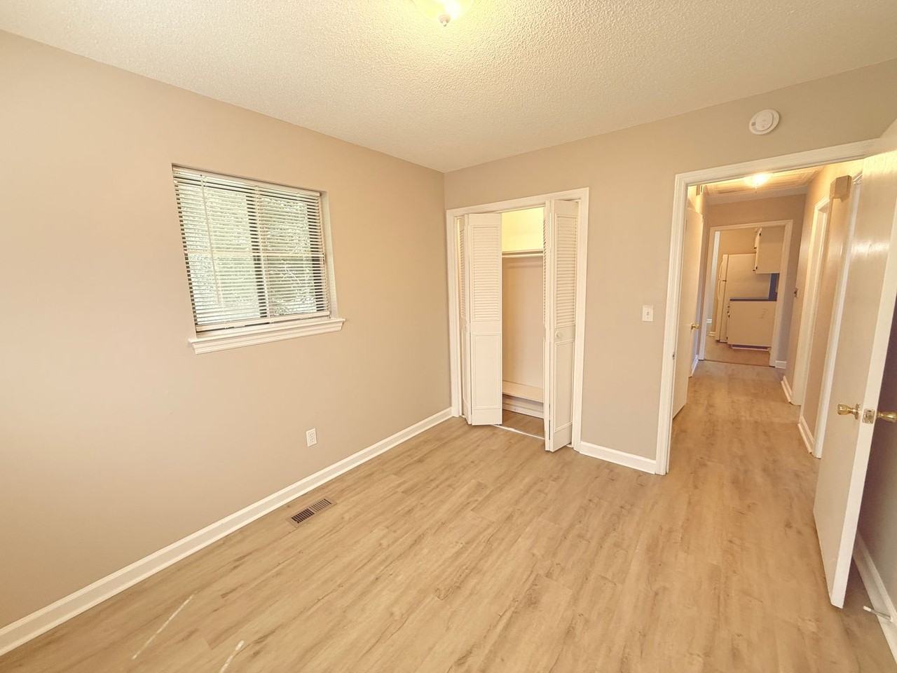 4751 Tessie Ln - Photo 7 of 21