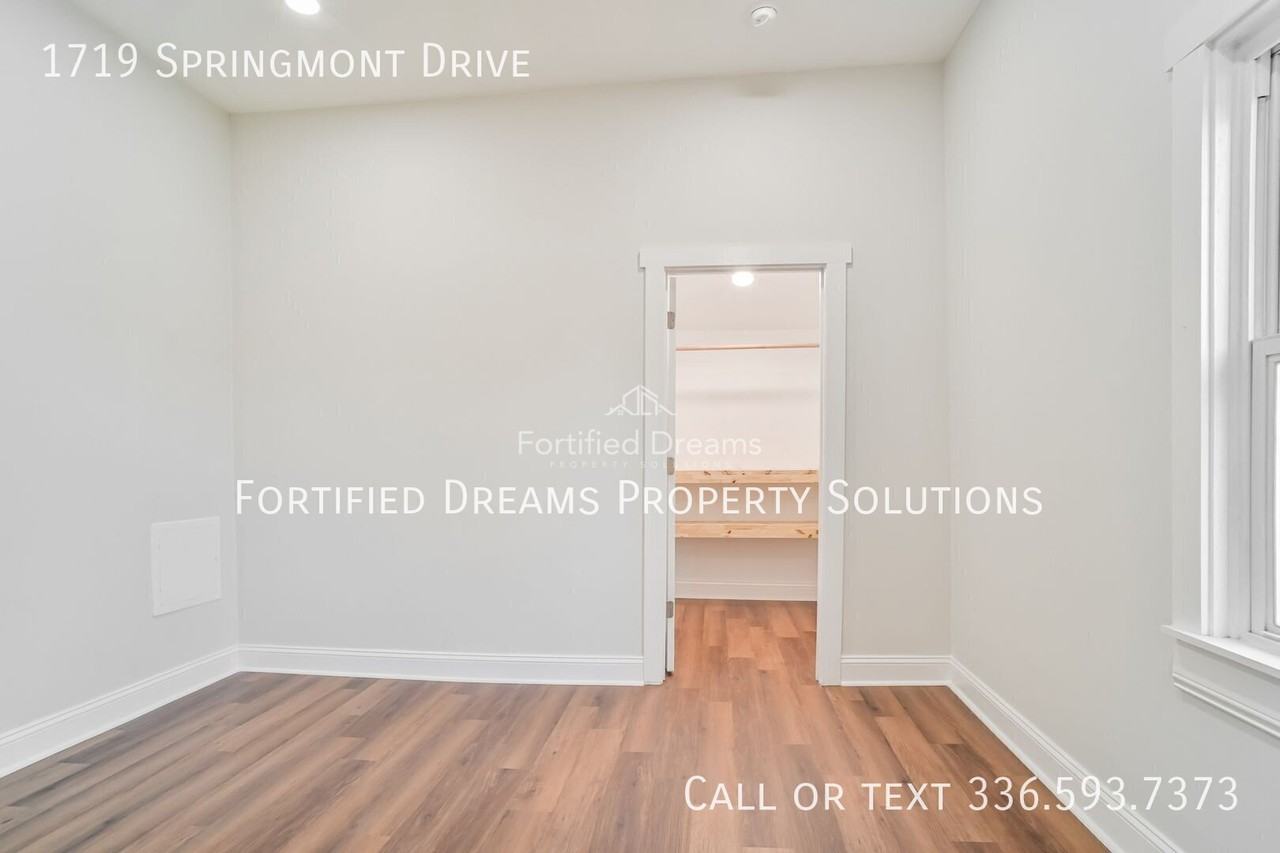 1719 Springmont Dr - Photo 7 of 10