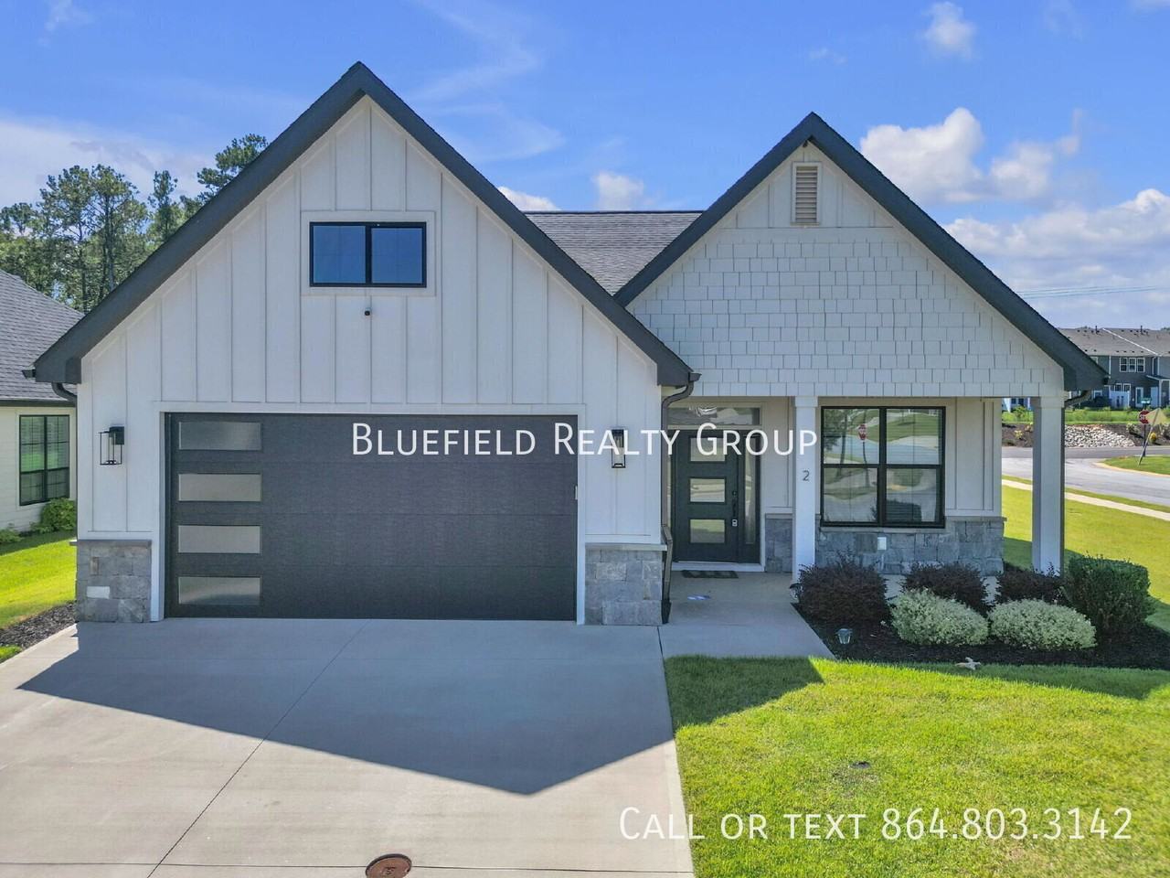 2 Winding Rock Rd