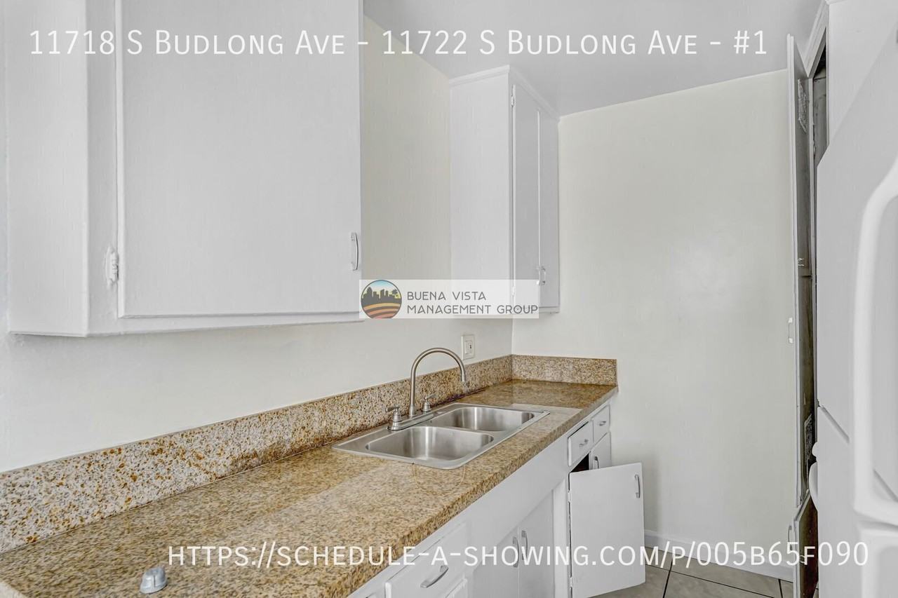11718 S Budlong Ave - 11722 S Budlong Ave #1 - Photo 6 of 7