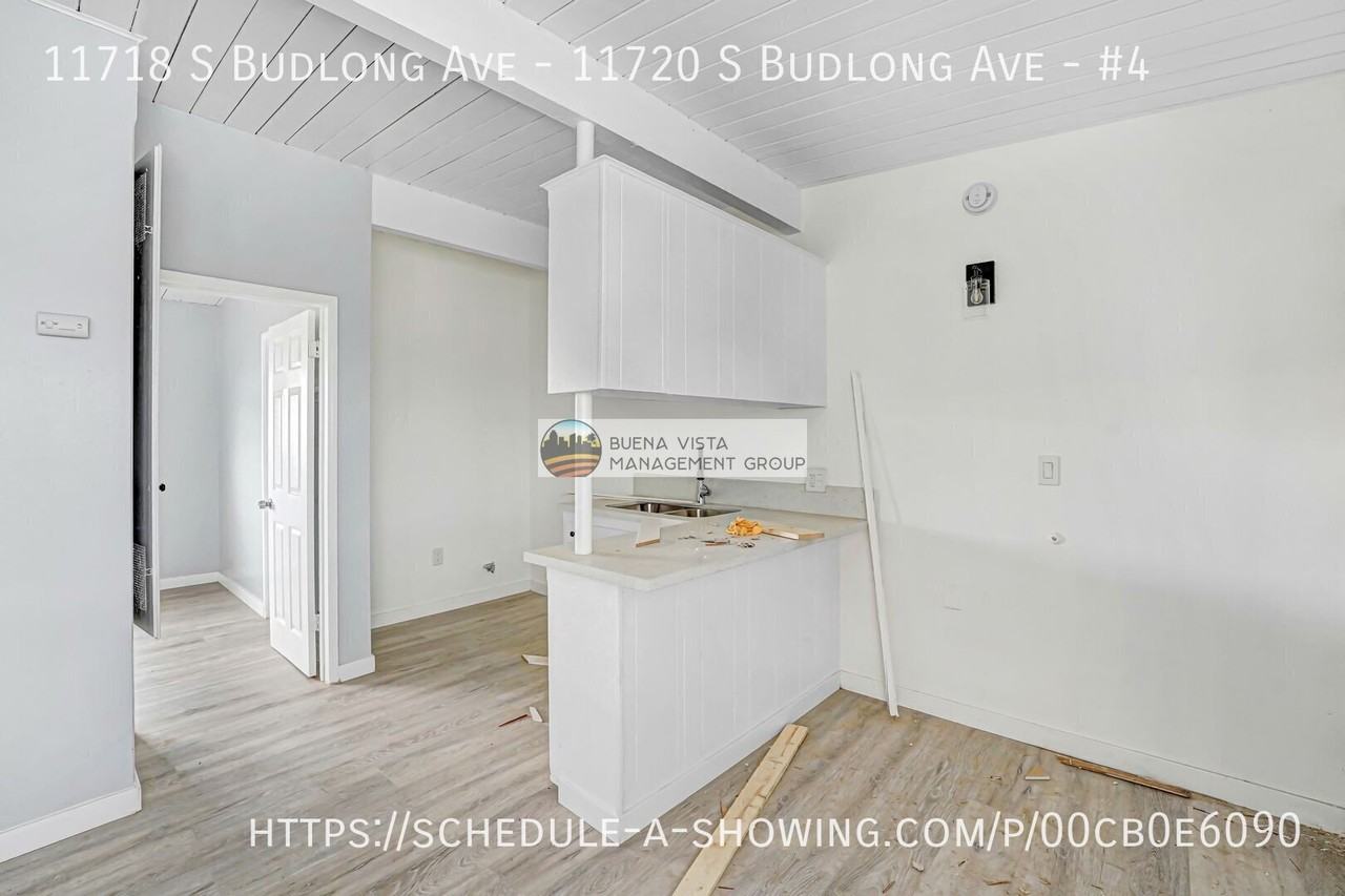 11718 S Budlong Ave - 11720 S Budlong Ave #4 - Photo 4 of 7