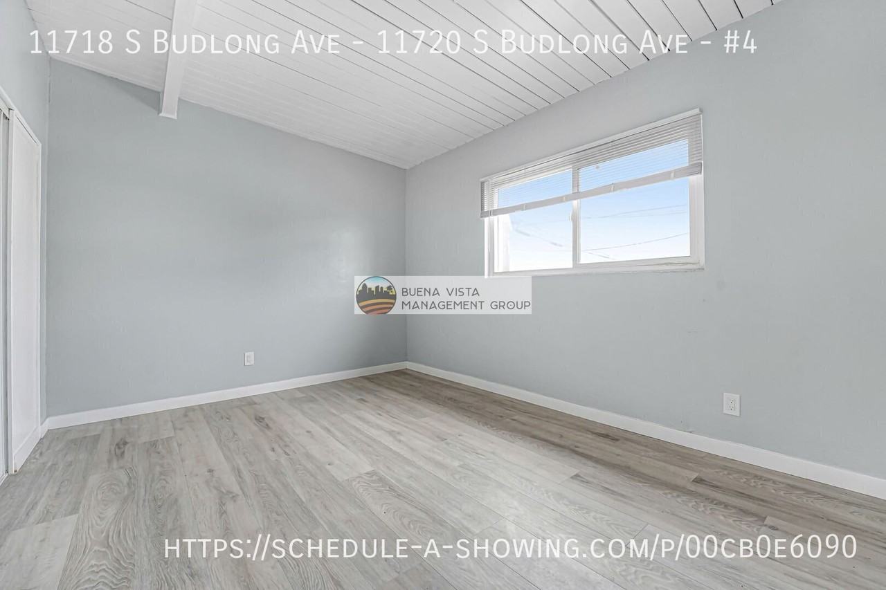 11718 S Budlong Ave - 11720 S Budlong Ave #4 - Photo 5 of 7