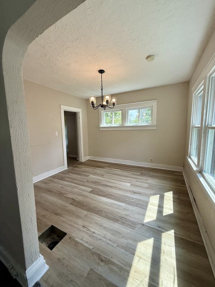 920 Kumler Ave #NA - Photo 2 of 14