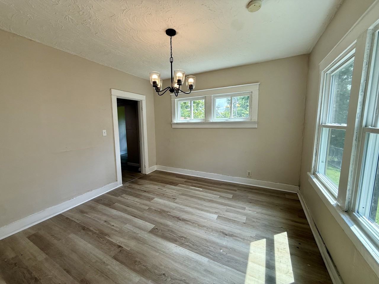 920 Kumler Ave #NA - Photo 3 of 14