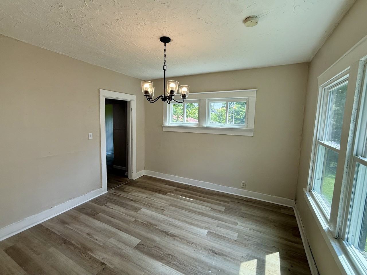 920 Kumler Ave #NA - Photo 4 of 14