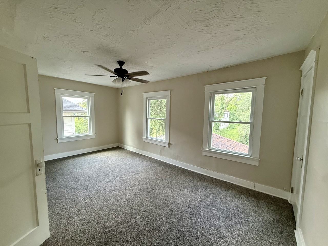920 Kumler Ave #NA - Photo 7 of 14
