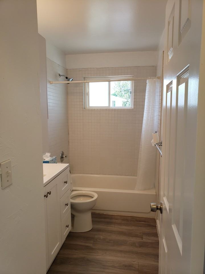 3743 Park Dr #4 - Photo 5 of 17