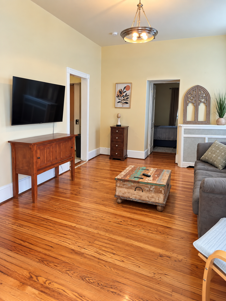 5829 Reach St #1 - Photo 4 of 12