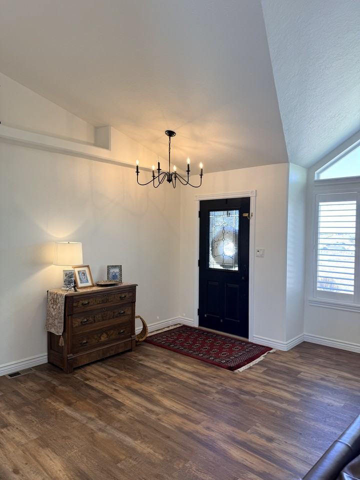 598 Palace Pkwy #NA - Photo 2 of 22
