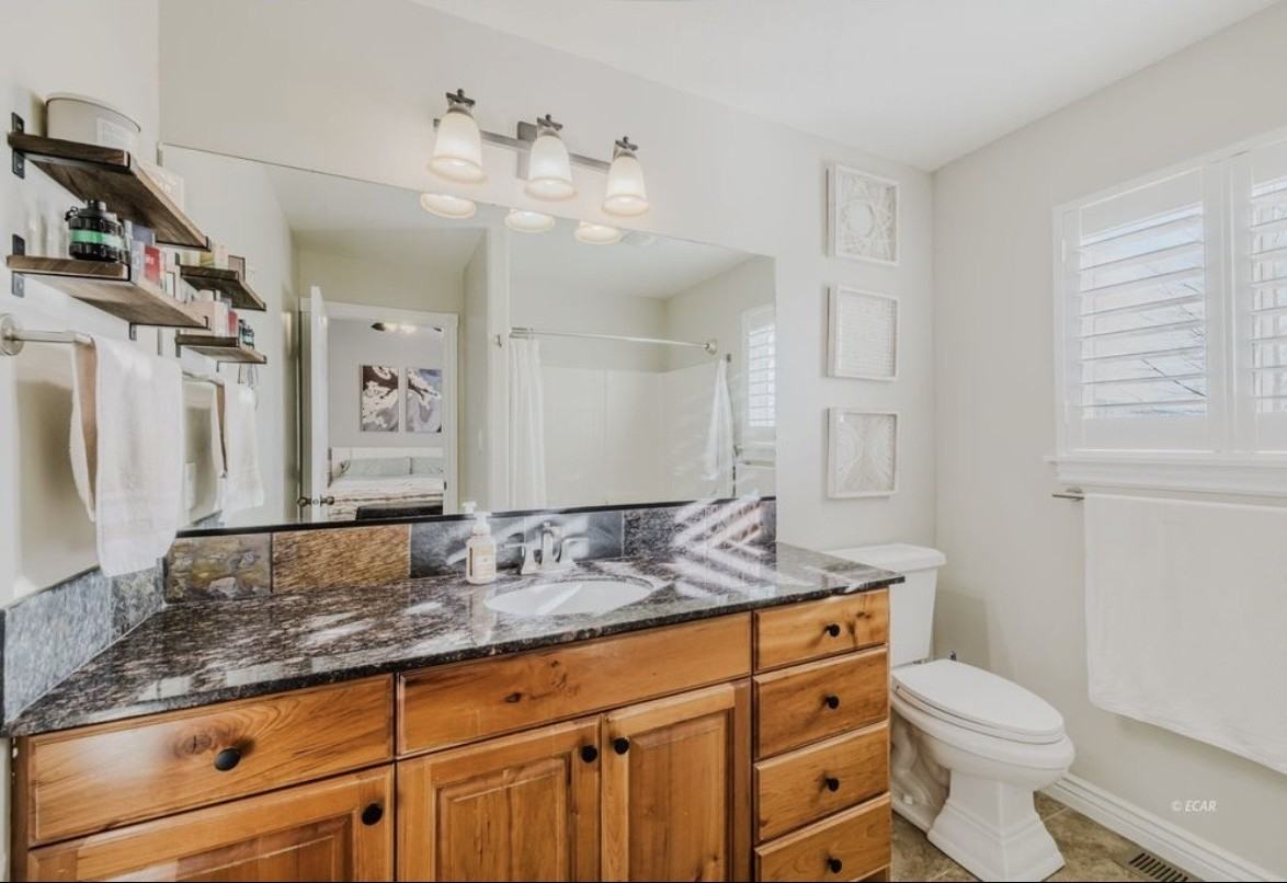 598 Palace Pkwy #NA - Photo 6 of 22