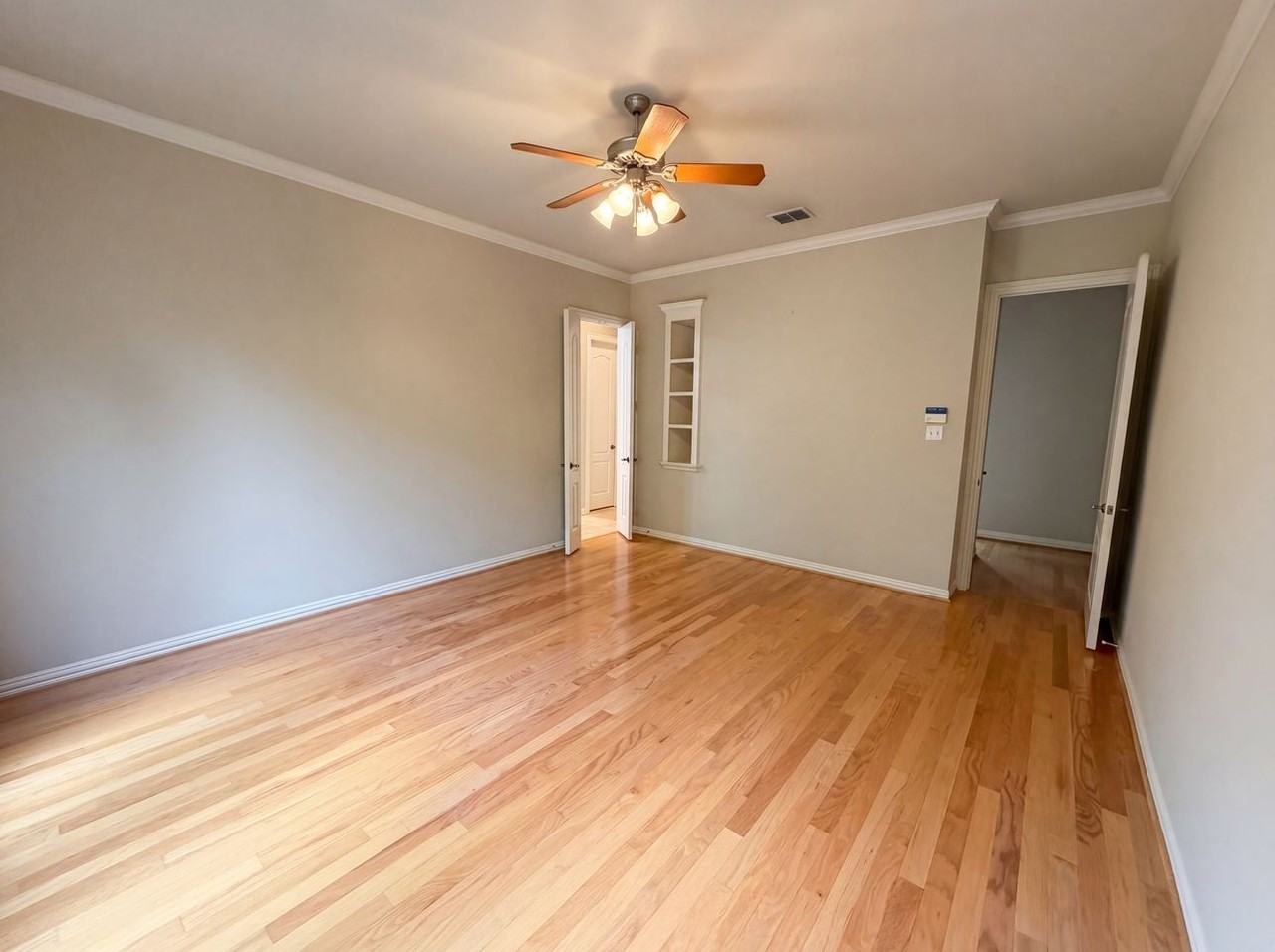 1308 Winding Brook Dr #NA - Photo 6 of 19