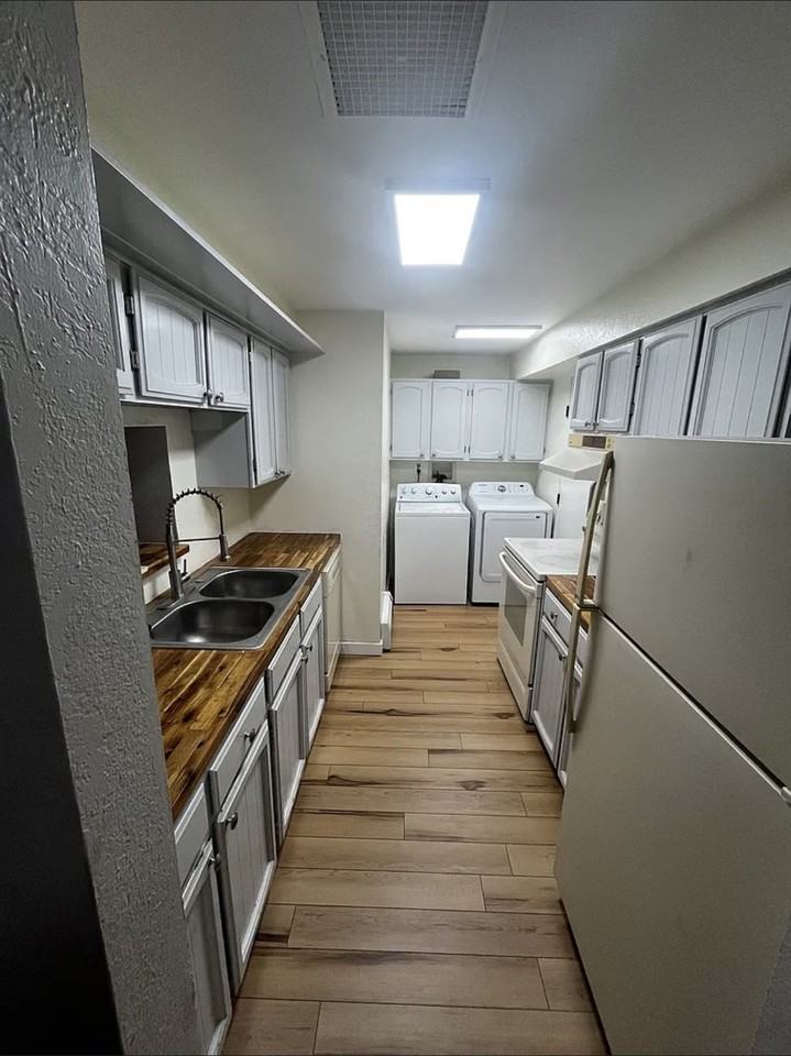 61 Newark St #A - Photo 3 of 15