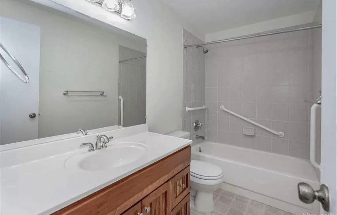 61 Newark St #A - Photo 6 of 15