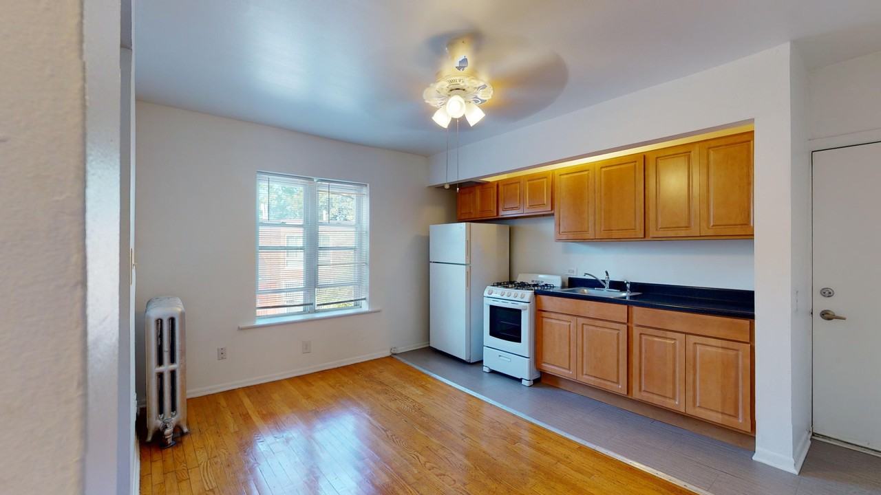 4721 S. Ellis Avenue - Photo 6 of 13