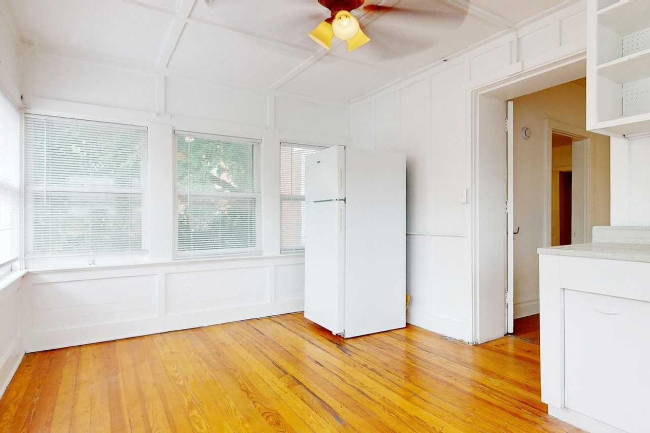 721 E. Armour - Photo 2 of 6